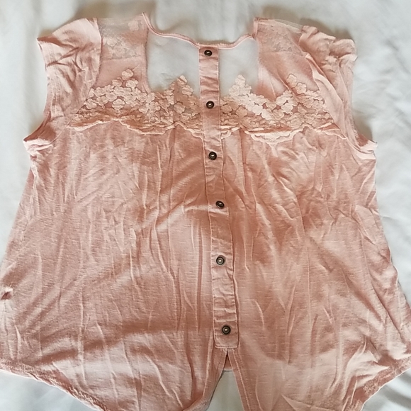 Top - Picture 3 of 3